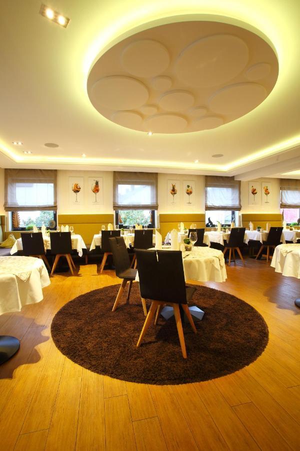 Weingut Matthias Dostert / Culinarium Hotel Nittel Exterior foto